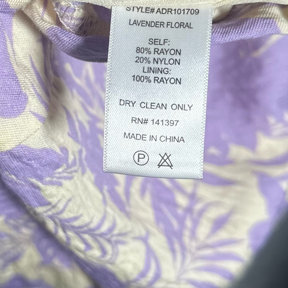 🅽🅴🆆 ASTR Keyhole Wrap Spaghetti Strap Dress, Lavender Floral, XS - Picture 6 of 16